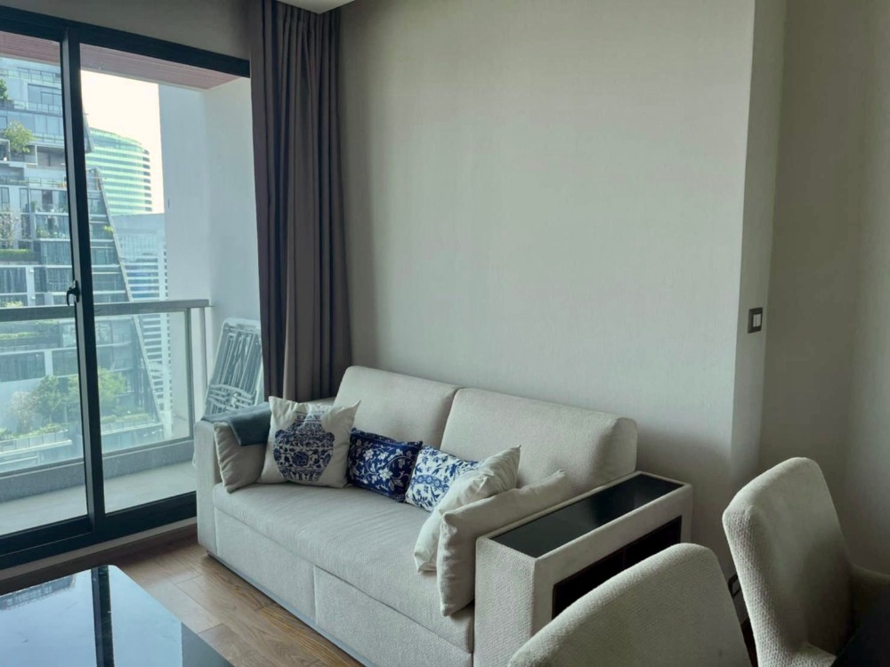 ให้เช่าคอนโดสาทร นราธิวาส : LTHC11944 – The Address Sathorn FOR RENT Size 56 sqm. 1 bed 1 bath Near BTS Saint Louis Station ONLY 35K/Month