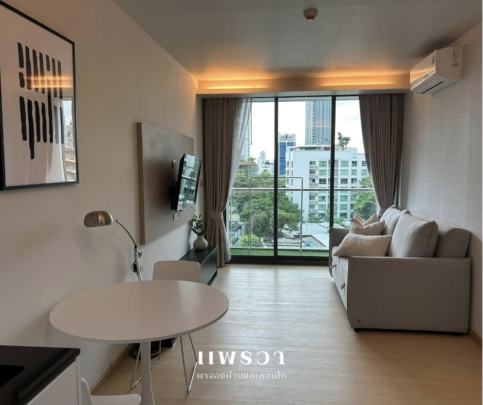 For RentCondoSukhumvit, Asoke, Thonglor : VIA 49 | 1 Bedroom 1 Bathroom | 46 sqm | Near BTS Thonglor | Contact: 082-4499822