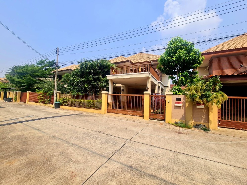 For SaleHouseAyutthaya : The cheapest in this area !! 2 -storey detached house, Pornpit 2, Golden Location, Bang Pa -in District, Ayutthaya Province, behind Big C Near Central Ayutthaya