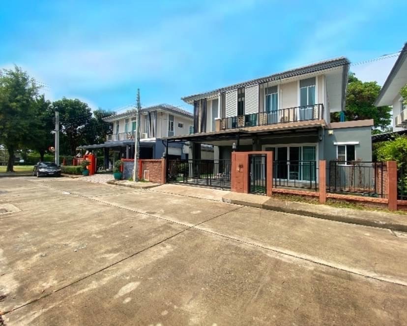 ให้เช่าบ้านพัฒนาการ ศรีนครินทร์ : RENT : รหัสทรัพย์ H1851 🏡หมู่บ้านภัสสร เพรจทิส ลุกซ์ พัฒนาการ 38🏡🚗(เข้าออกสะดวกจากอ่อนนุช 39, ศรีนครินทร์ และพัฒนาการ)