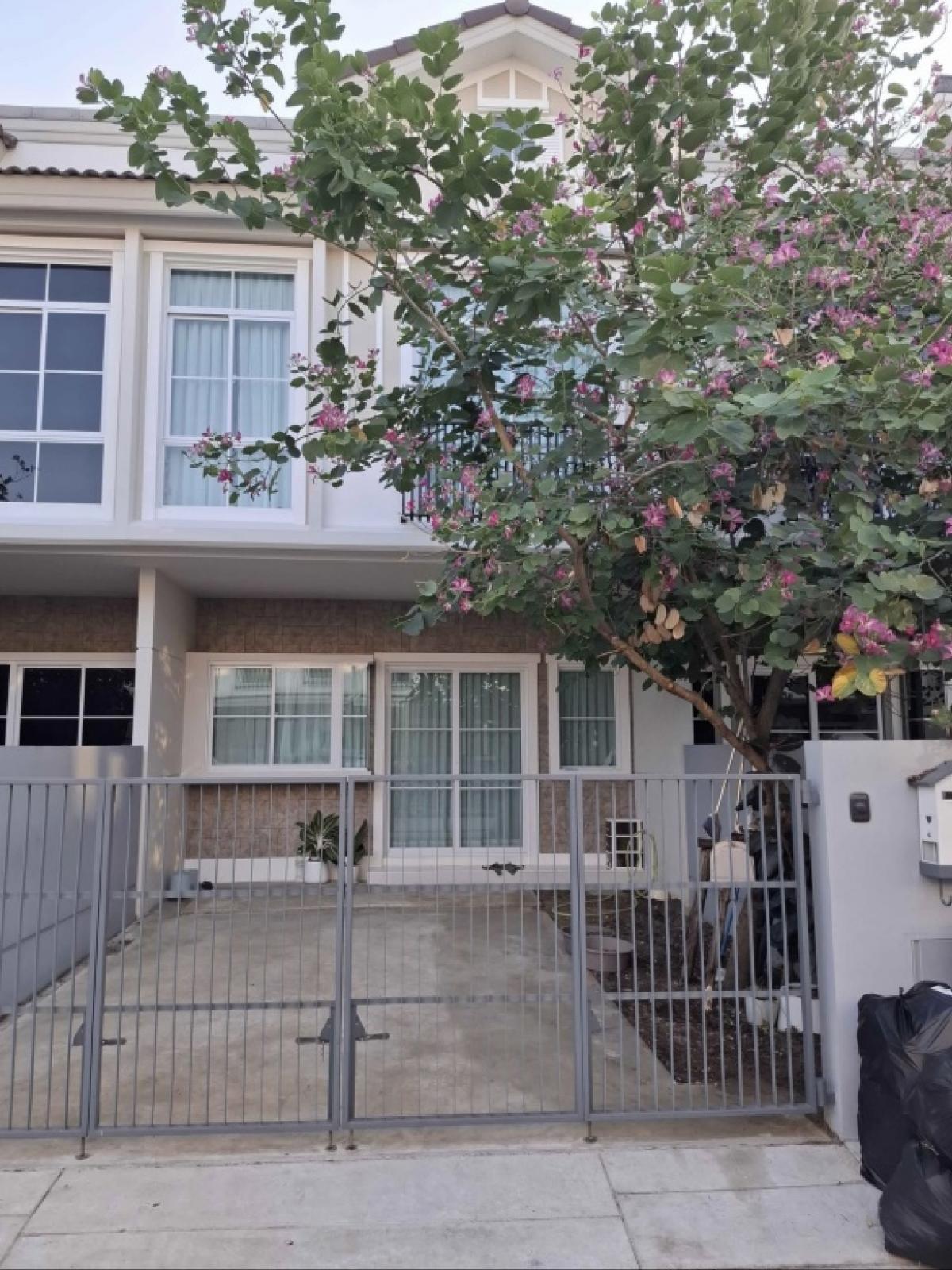 For RentHouseBangna, Bearing, Lasalle : House for RENT VILLGGIO 2 SRINAKARIN-BanNA