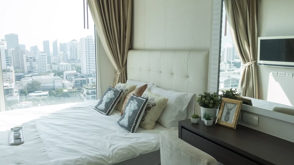 ให้เช่าคอนโดสุขุมวิท อโศก ทองหล่อ : FOR RENT  IVY Thonglor  ใกล้ BTS ทองหล่อ 1 Bedroom ชั้น 17 เฟอร์นิเจอร์พร้อมเครื่องใช้ไฟฟ้าครบ #LV-MO1427