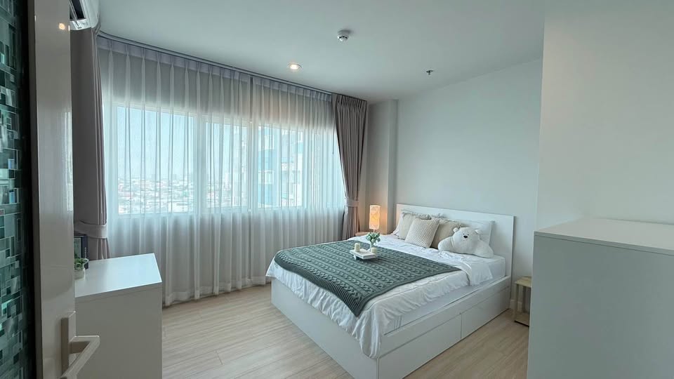 For RentCondoThaphra, Talat Phlu, Wutthakat : For Rent Metro Sky Wuttakat near BTS Wutthakas and MRT Interchange Bang Wa, Floor 14, Room size 35 sqm. #LV-MO1428