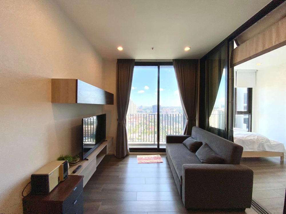 For RentCondoOnnut, Udomsuk : 🔥 Urgent rent. 🔥 Condo WhizDom Essence Sukhumvit 101, 2 bedroom, 51.90 sq.m., 20th floor, only 300 meters from BTS Punnawithi