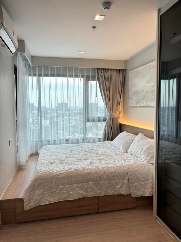 For RentCondoThaphra, Talat Phlu, Wutthakat : For Rent Life Sathorn - sierra & gt; & gt; Near BTS, Talat Phlu 150 meters, 14th floor, room size 32 sqm. Appliances and full furniture #LV-MO1434