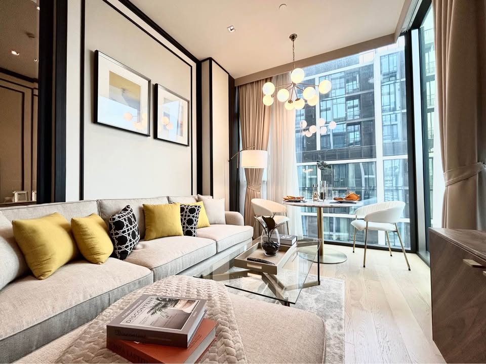 For RentCondoWitthayu, Chidlom, Langsuan, Ploenchit : 🔥 Urgent rent 🔥 Condo 28 Chidlom 1 bedroom, 44 sq.m., 16th floor, decorated in Luxury style in the heart of the city near BTS Thonglor.