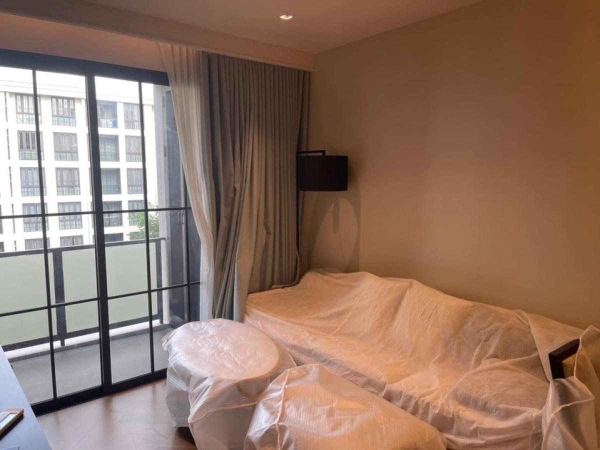 For SaleCondoSukhumvit, Asoke, Thonglor : 📢👇Sell with tenant til March 26
Good price nice place, low rise, resort style , quiet , shady, near Donki mall, easily traveling to Thonglor and Ekamai , fully furnished, ready to move in