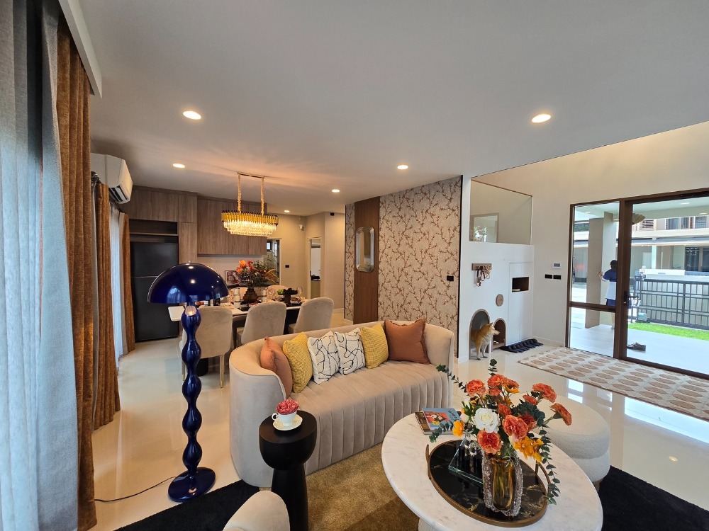 ให้เช่าบ้านพัฒนาการ ศรีนครินทร์ : House Fully furnished with 4 bedrooms in Rama 9 I Burasiri Krungthep Kreetha