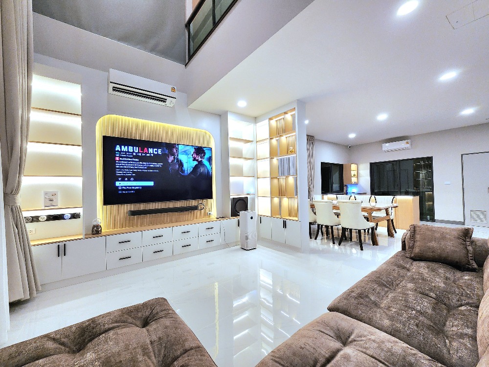 For RentHouseBangna, Bearing, Lasalle : Flash Ret the City Bangna, detached house, 313 sqm. 4 bedrooms, 5 bathrooms + housewife room + washing Fully Furnished Smart Home