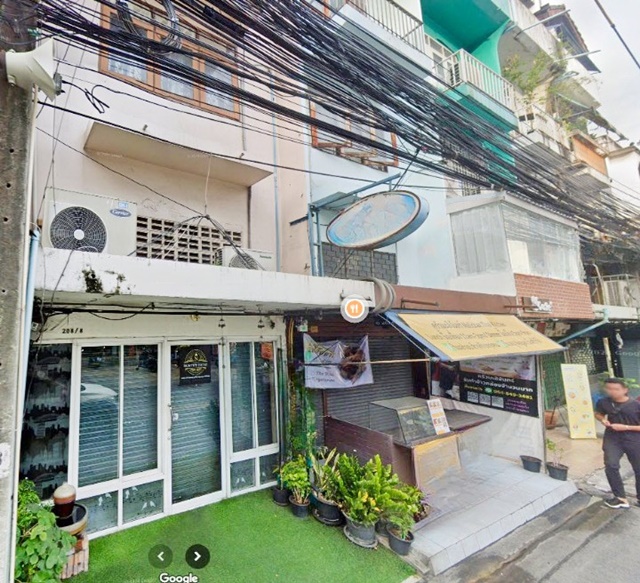 For SaleShop HouseRatchadapisek, Huaikwang, Suttisan : The Street Ratchada 2.2 km. MRT HuaiKhwang Rama9 for rent-sale commercial building 4-storey 18sq.w.