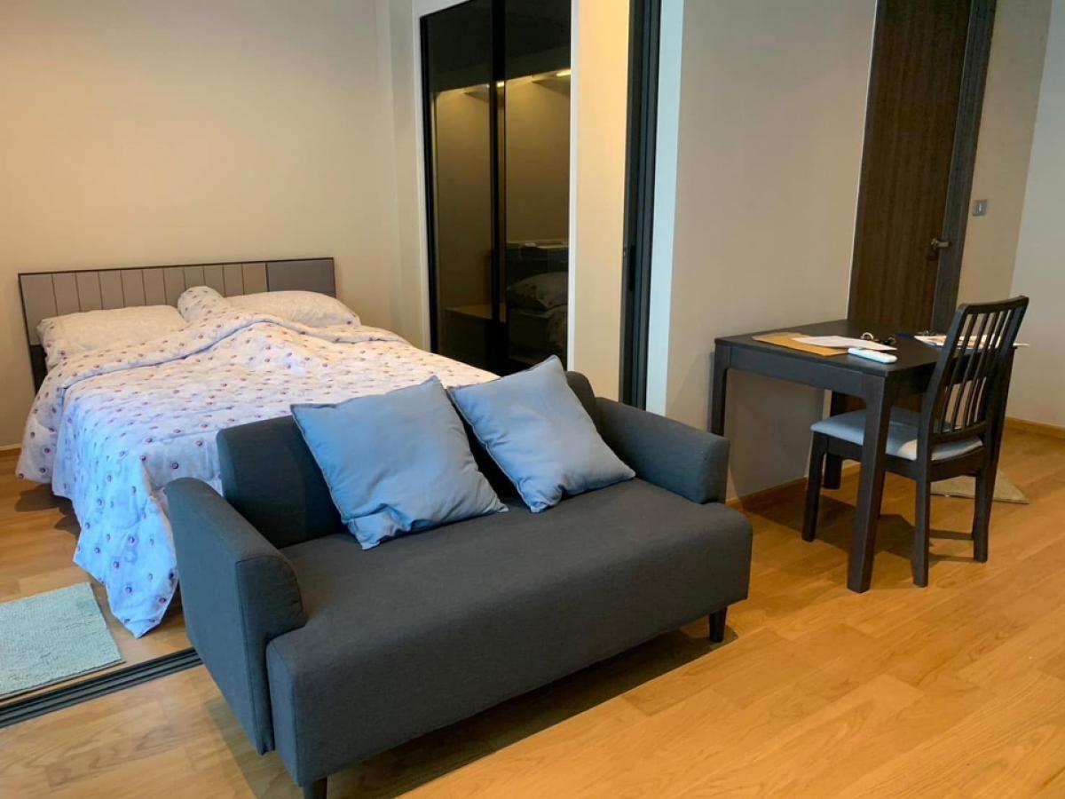 For RentCondoSiam Paragon ,Chulalongkorn,Samyan : Condo for rent Chula ✨📣𝐀𝐥𝐭𝐢𝐭𝐮𝐝𝐞 𝐒𝐚𝐦𝐲𝐚𝐧-𝐒𝐢𝐥𝐨𝐦 (𝐌𝐫𝐭 Sam Yan). Reserve a fee before the semester.