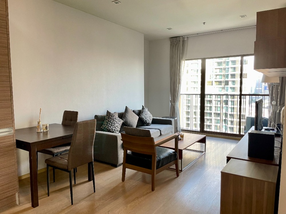 For RentCondoSukhumvit, Asoke, Thonglor : Rent Noble Refine Sukhumvit 2 Bedroom Project, 2 Bedrooms,corner room, beautiful view, near BTS Phrom Phong