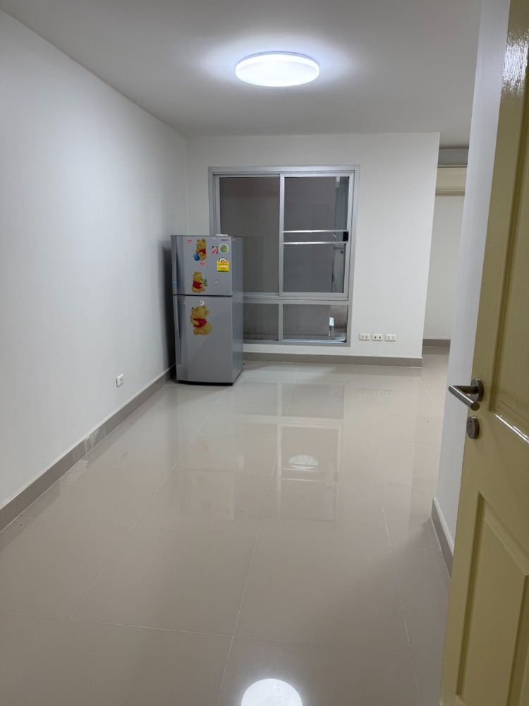 For SaleCondoRatchadapisek, Huaikwang, Suttisan : Condo for sale, Cha Tow, Intaw, Ratchada 13, size 32 sqm. The room is ready to be near MRT Huai Khwang/Sutthisan.