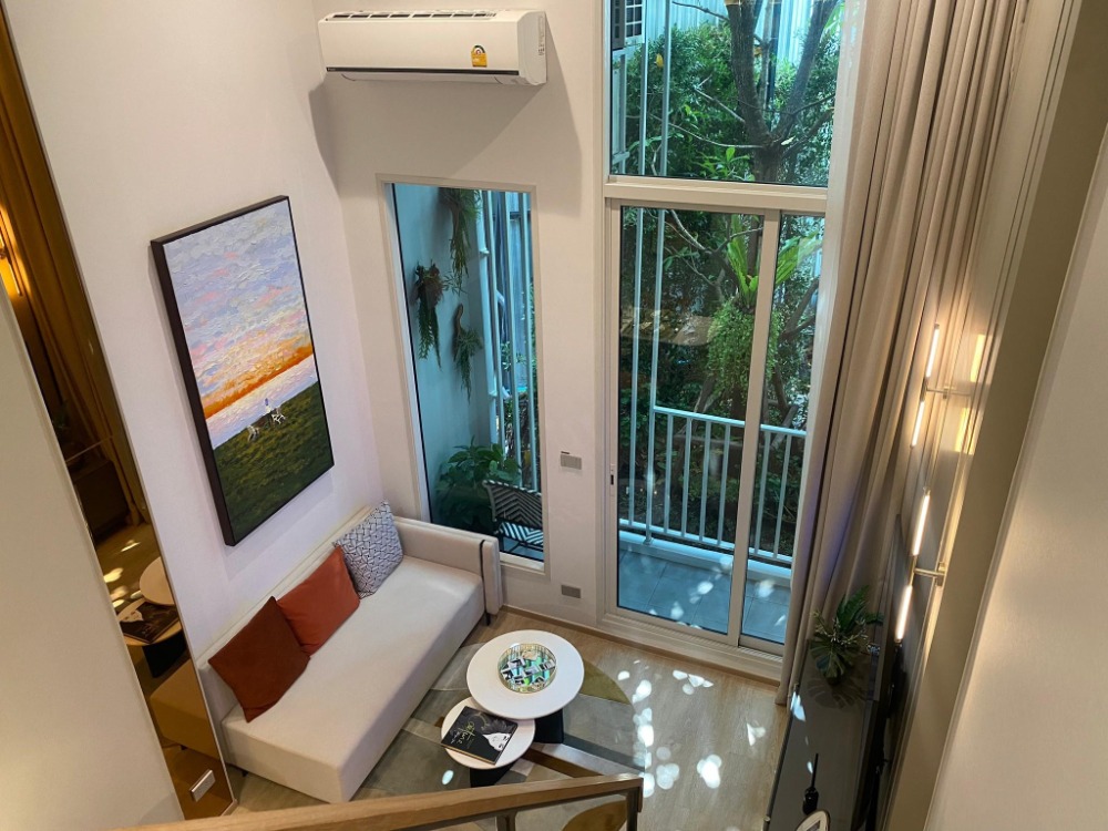 Sale DownCondoSilom, Saladaeng, Bangrak : Down sale 📌 Culture Chula (Culture Chula) Beautiful position, 1 bedroom, 1 water, 25 sq.m. 🔥Price 6.96 million Tel. 081-2450908