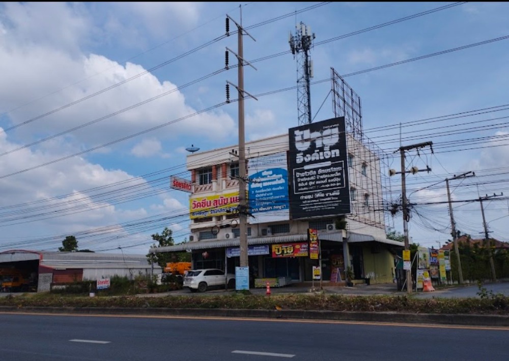 ขายตึกแถว อาคารพาณิชย์ปทุมธานี รังสิต ธรรมศาสตร์ : ขายถูก!! ต่ำกว่าราคาประเมิณ อาคารพาณิชย์ 3ชั้นครึ่ง 20 ตรว สามโคก ปทุมธานี ติดถนนเหมาะทำการค้า