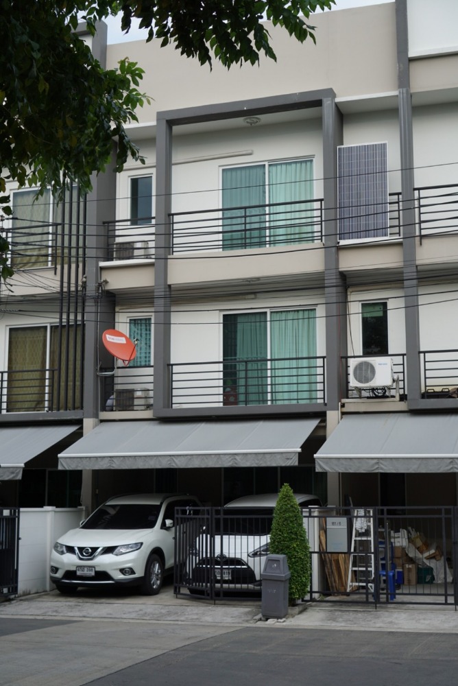 For RentTownhomeOnnut, Udomsuk : 🏡 FOR RENT: 3-Story Townhome in Baan Klang Muang, Sukhumvit 77