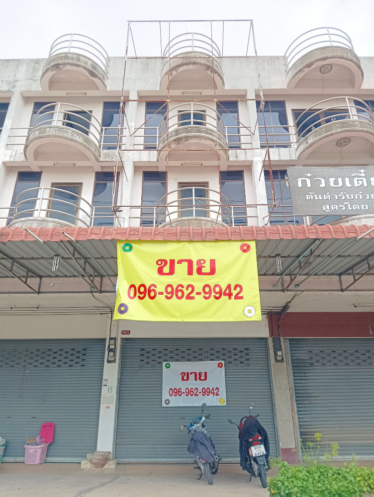 For SaleShop HouseRatchaburi : Commercial building for sale, gold location Next to Petchkasem Road, Ratchaburi Province