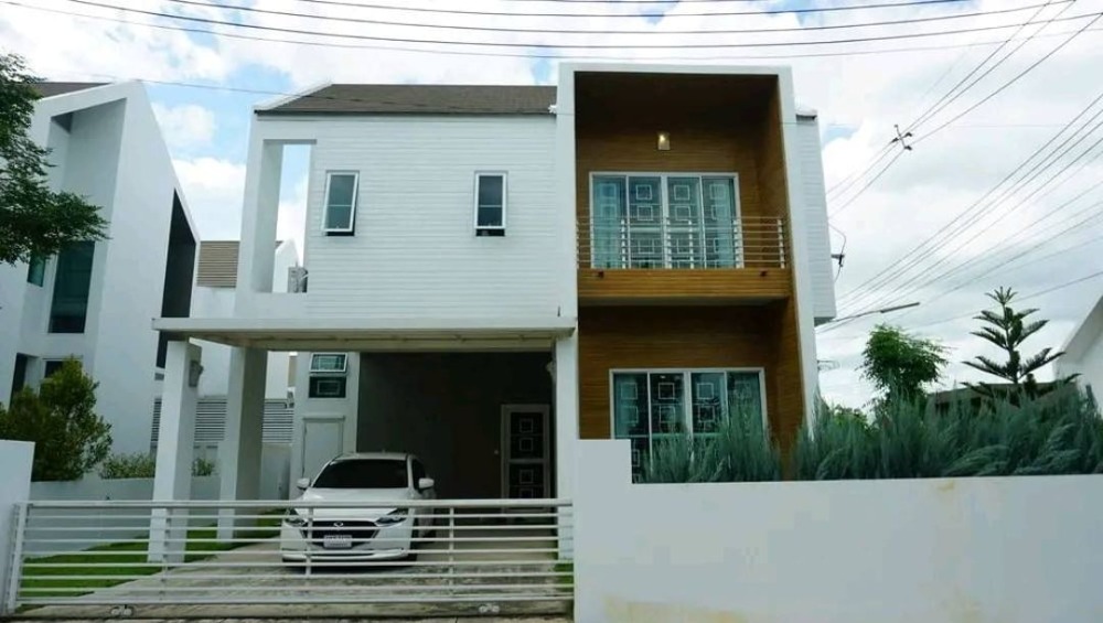 ให้เช่าบ้านเชียงใหม่ : Malada 3卧2浴1卫  Malada Village 3 Bedrooms 2 Bathrooms 1 Powder