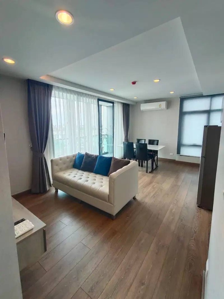 For RentCondoLadprao101, Happy Land, The Mall Bang Kapi : Rent a special price !! Condo Di Uni Kamai-Ramintra, a large room 72 sq.m. with private elevators near Central Skytrain