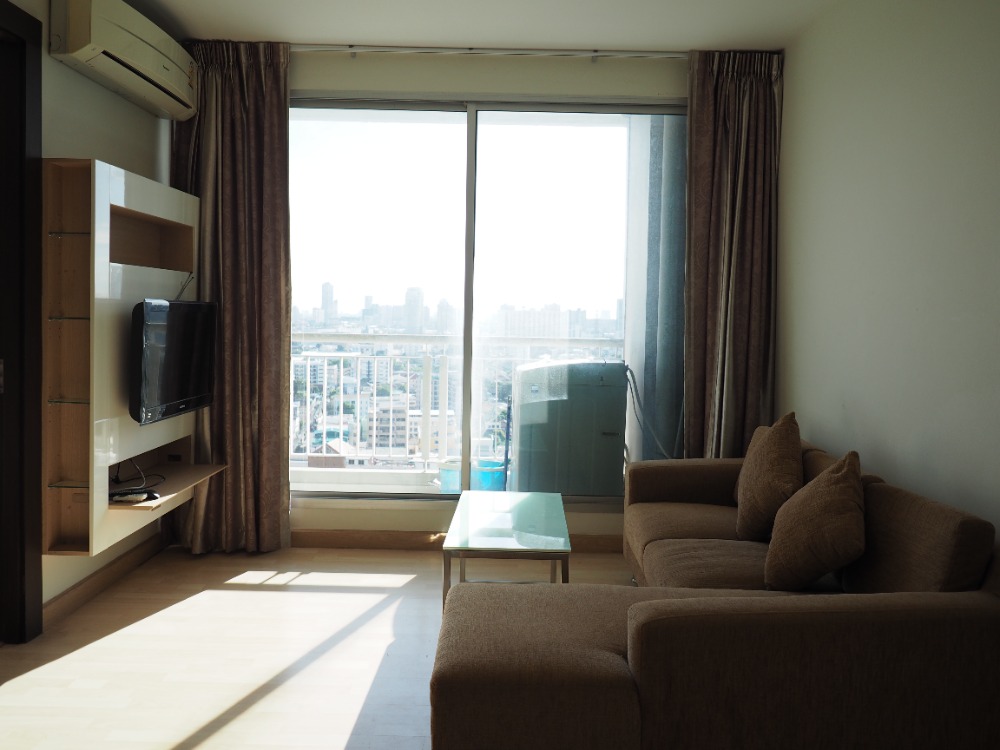 For RentCondoRatchadapisek, Huaikwang, Suttisan : Condo for Rent, Rhythm Ratchada 73.79 sq.m., near MRT Ratchada