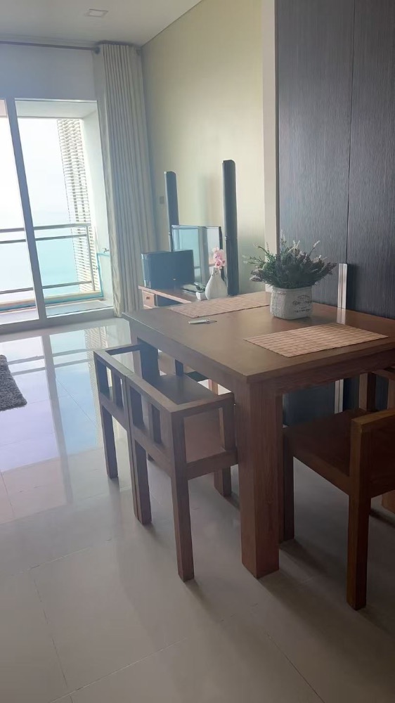 For RentCondoPattaya, Bangsaen, Chonburi : 1BR/1BA Reflection Jomtien Beach Pattaya, 40th fl. | 62 Sq.m. | Large balcony | Spectacular views | Rent: 35k baht/month | Pet friendly