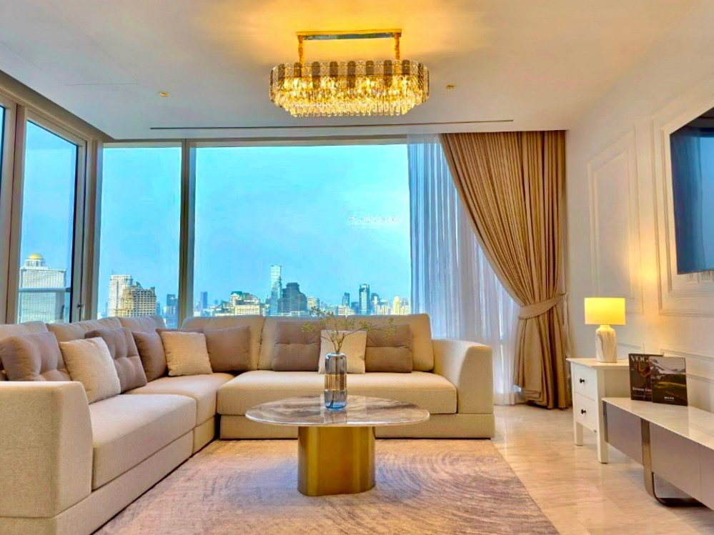 ให้เช่าคอนโดสาทร นราธิวาส : 🏡 For Rent! Luxury Condo at Four Seasons Private Residences – Stunning Chao Phraya River View 🌊 Experience premium living with breathtaking views of the Chao Phraya River and ICONSIAM!