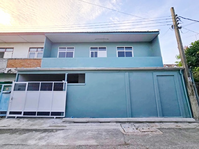 For RentTownhomeBang Sue, Wong Sawang, Tao Pun : Ratchadaphisek Rd. MRT WongSawang BangSon 2-storey townhouse Never Using conner unit renovated the w