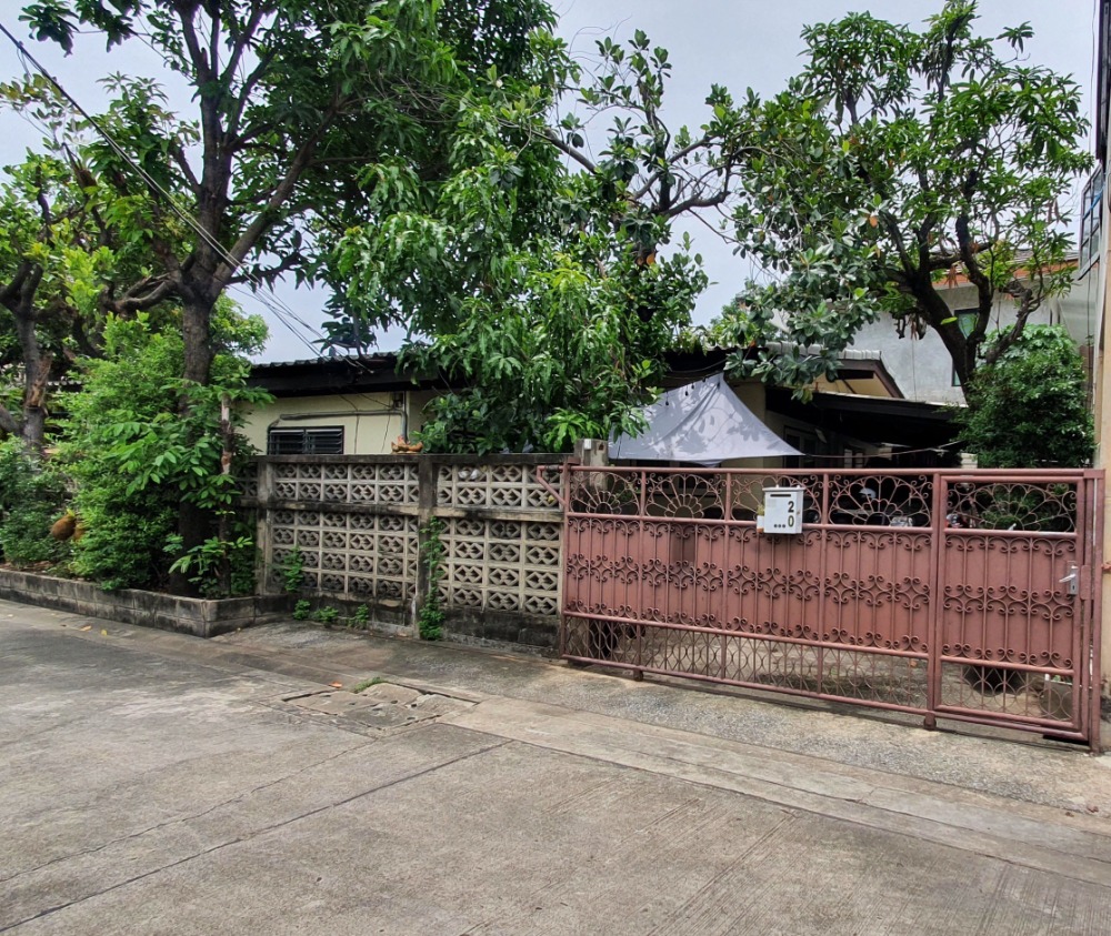 For SaleHouseRama5, Ratchapruek, Bangkruai : Single house for sale, Soi Tiwanon 25, near MRT, Nonthaburi Government Center, Bang Kraso Nonthaburi