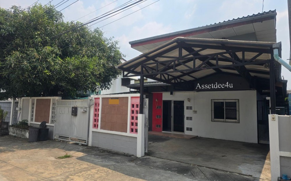 For RentHouseKaset Nawamin,Ladplakao : Ladprao rental house Prasert Manukit House Rent a detached house, Sena Niwet 1, area 55 sq.w., 4 bedrooms, home office, selling online