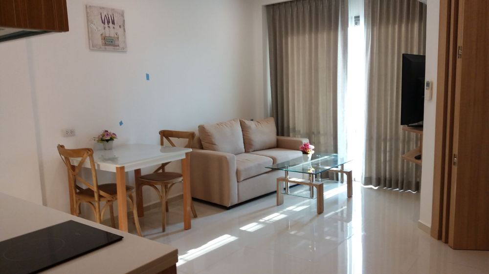 For SaleCondoPattaya, Bangsaen, Chonburi : Condo for sale with foreign tenants. City Garden Tropicana Fully Furnished, North Pattaya-Naklua, Soi 16/1, near Terminal Pattaya.