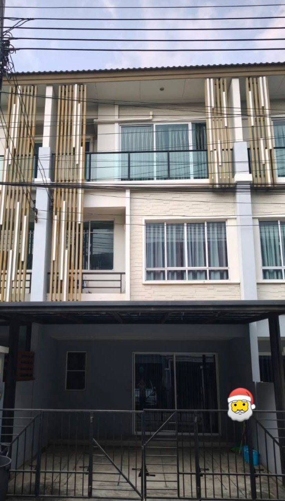 For RentTownhomeChaengwatana, Muangthong : 🏡 For rent 3 -story townhouse, The Plan, Muang Thong Thani, 3 bedrooms, 3 bathrooms in front of the project, opposite the lake, Muang Thong, so it's very convenient.