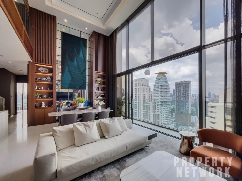 For SaleCondoSukhumvit, Asoke, Thonglor : Rare 3-Bedroom Triplex at Vittorio Sukhumvit 39 – Private Pool & Stunning Views