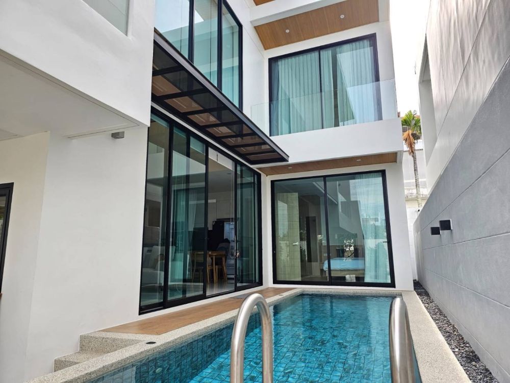 ขายบ้านภูเก็ต : Sale Newly Built Private 3-Bedroom Modern Pool Villa in Rawai, Phuket