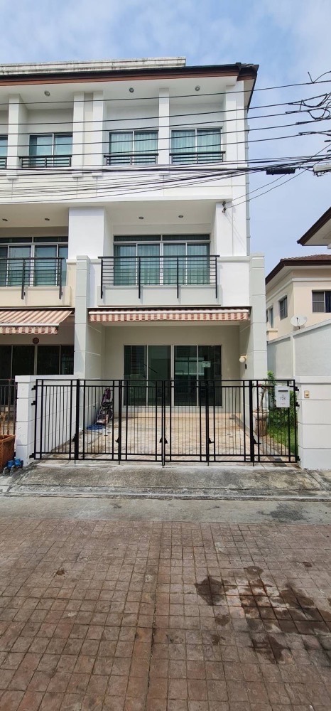 For RentTownhomeSamut Prakan,Samrong : M857 Baan Klang Muang Ebnian Sukhumvit 113