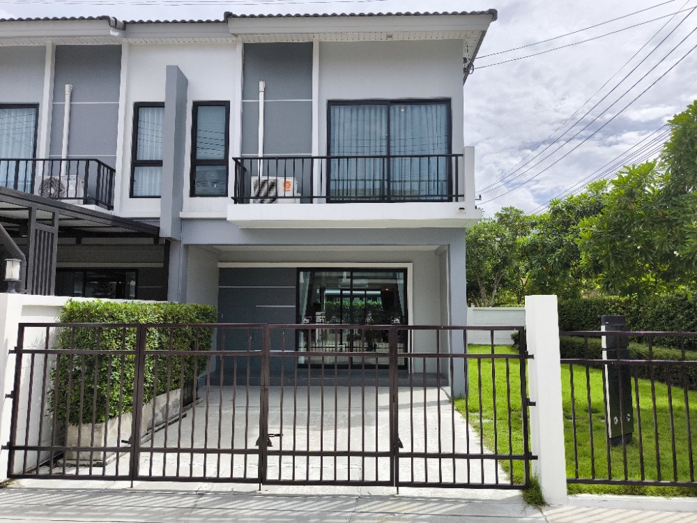 For SaleHouseSriracha Laem Chabang Ban Bueng : HOT SALE 2-story house, 3 bedrooms 2 Bathrooms Supalai Bliss Bowin