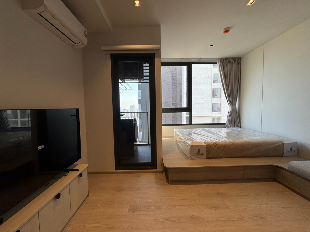 For RentCondoWongwianyai, Charoennakor : Rent a 1 -class studio, 28+ river views