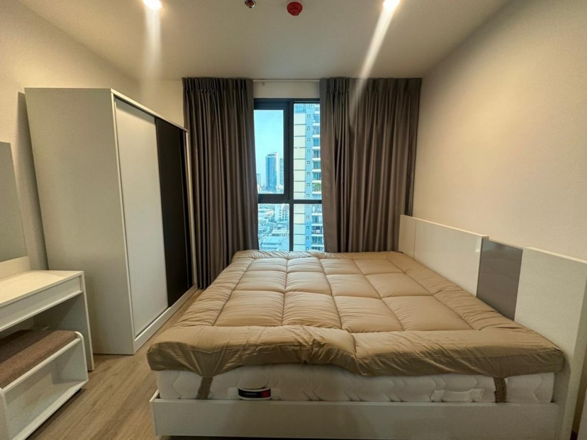 For RentCondoSiam Paragon ,Chulalongkorn,Samyan : 🏢IDEO Q ready to enter May in advance. 💥 Large room 28 sqm. Price only 20k/month. Interested, contact Line: @unicondo.official value 🎓