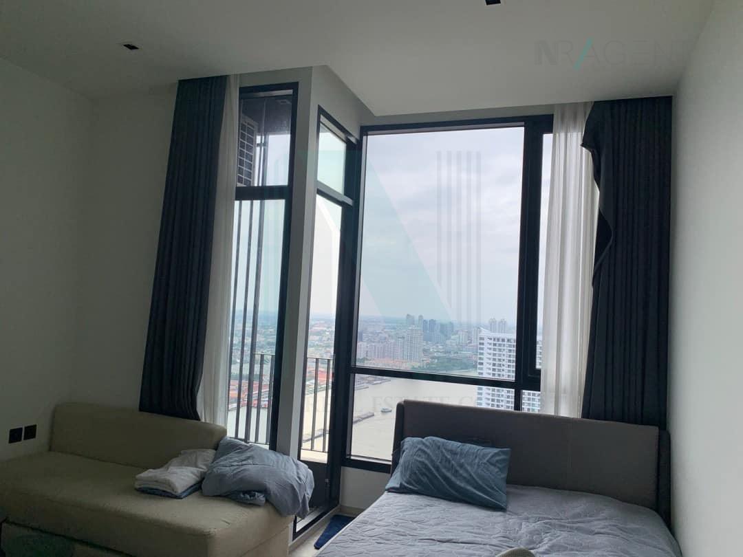 For SaleCondoWongwianyai, Charoennakor : Condo for sale, Charoen Nakhon-Riverside Building 1, Floor 33 Studio, 25 sqm. Near BTS, Krung Thonburi.