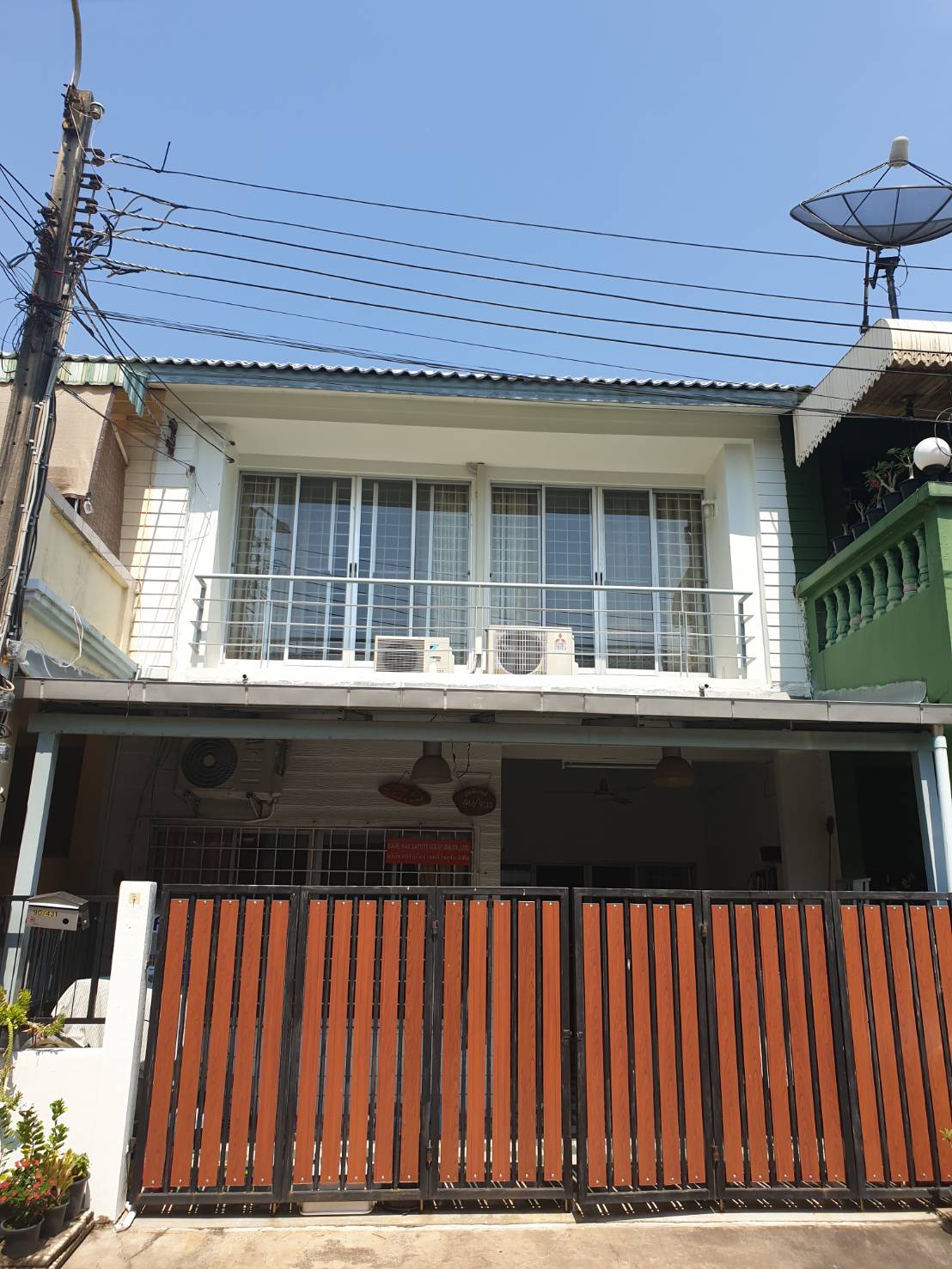 For SaleTownhomeBang Sue, Wong Sawang, Tao Pun : House for sale, 2 -story townhouse, Wong Sawang 19, Chong Suk Village, 26 sq. Wah. Very good location near MRT. Wong Sawang 1.5km ❌3,590,000❌