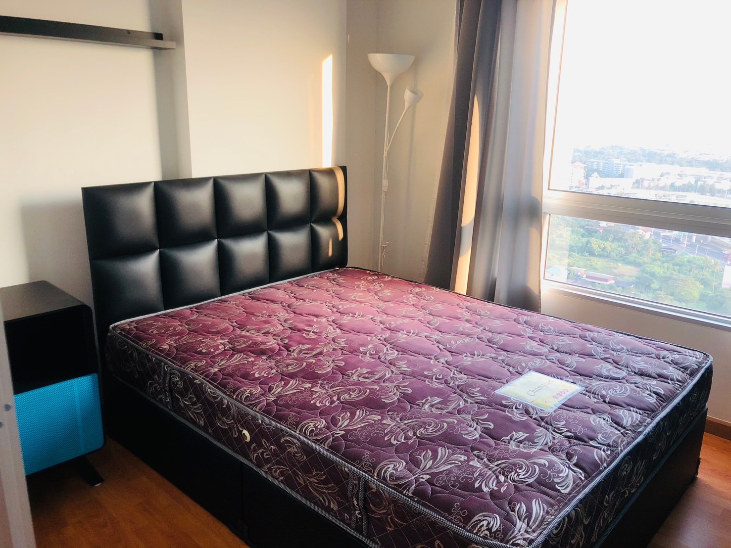 For RentCondoThaphra, Talat Phlu, Wutthakat : The President Sathorn-Ratchapruek 2 condo with full furniture On a great location Next to Petchkasem-Ratchapruek Road, near Bang Wa BTS BTS BTS, Bang Wa, Phayathai 3 Hospital