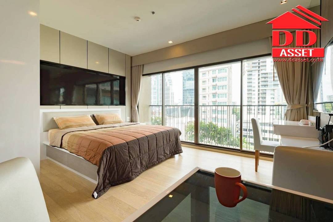 For RentCondoSukhumvit, Asoke, Thonglor : For Rent / For Sale Condo, Noble Refine 26 Noble Refine Sukhumvit26 BTS Phong, near BTS BTS, Phrom Phong BTS, only 180 meters. Code: C8322