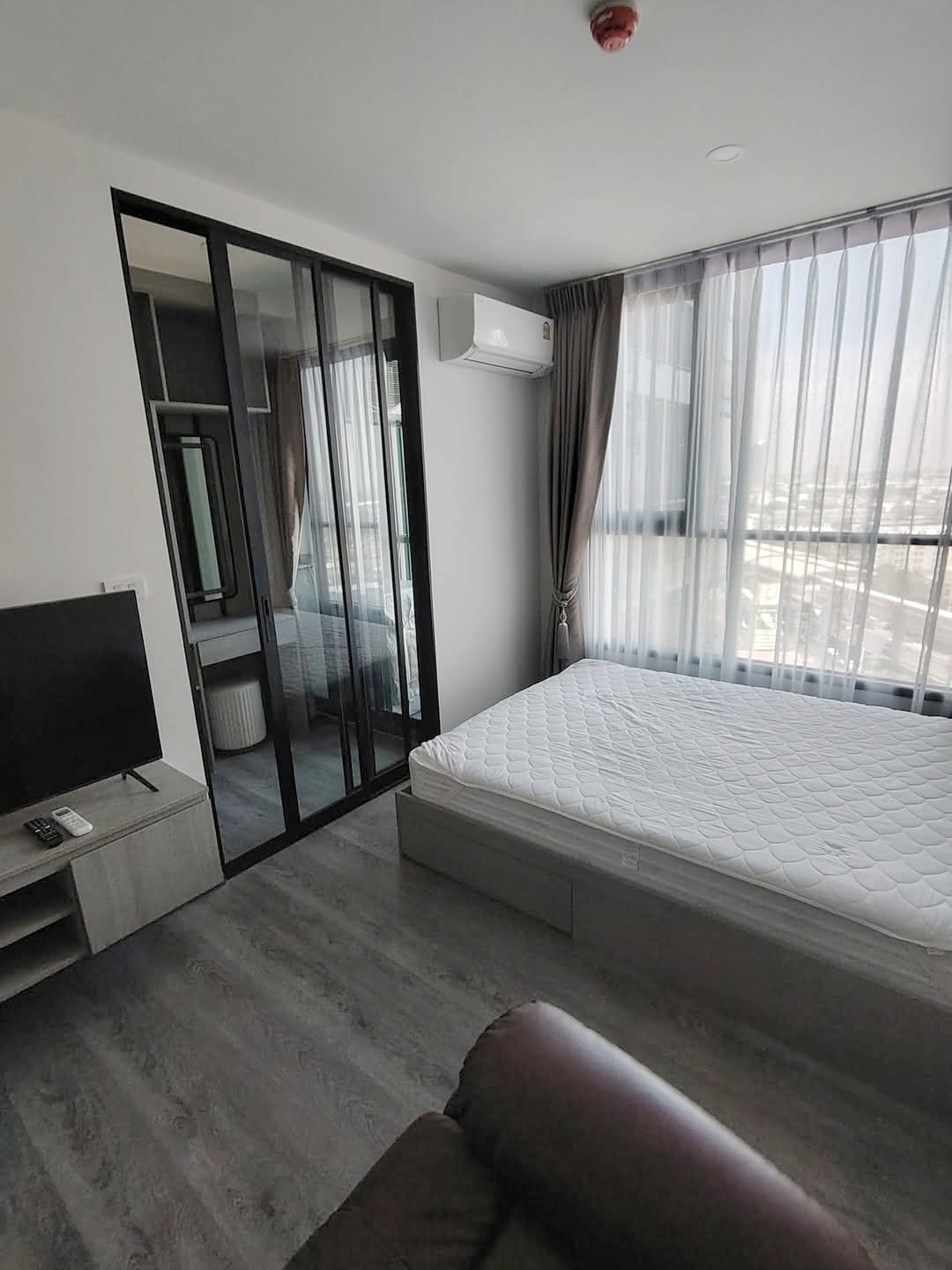 For RentCondoSamut Prakan,Samrong : ⚜️ Condo for rent, The Origin Sukhumvit-Sailuat E22 Station, near BTS, beautiful room, Walk in Closet, only 8300-