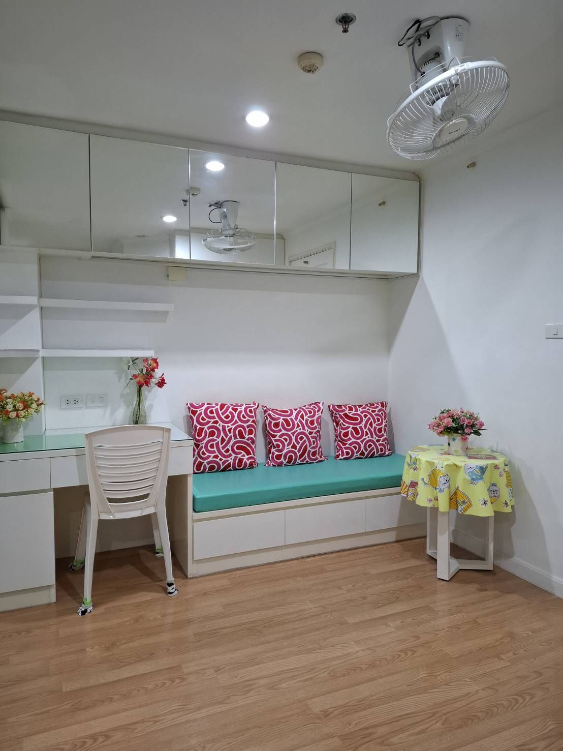 For RentCondoPinklao, Charansanitwong : Lumpini Park Park Pinklao 1 bedroom, 1 bathroom, size 28 sq.m., Building B, Floor 21, furniture ready