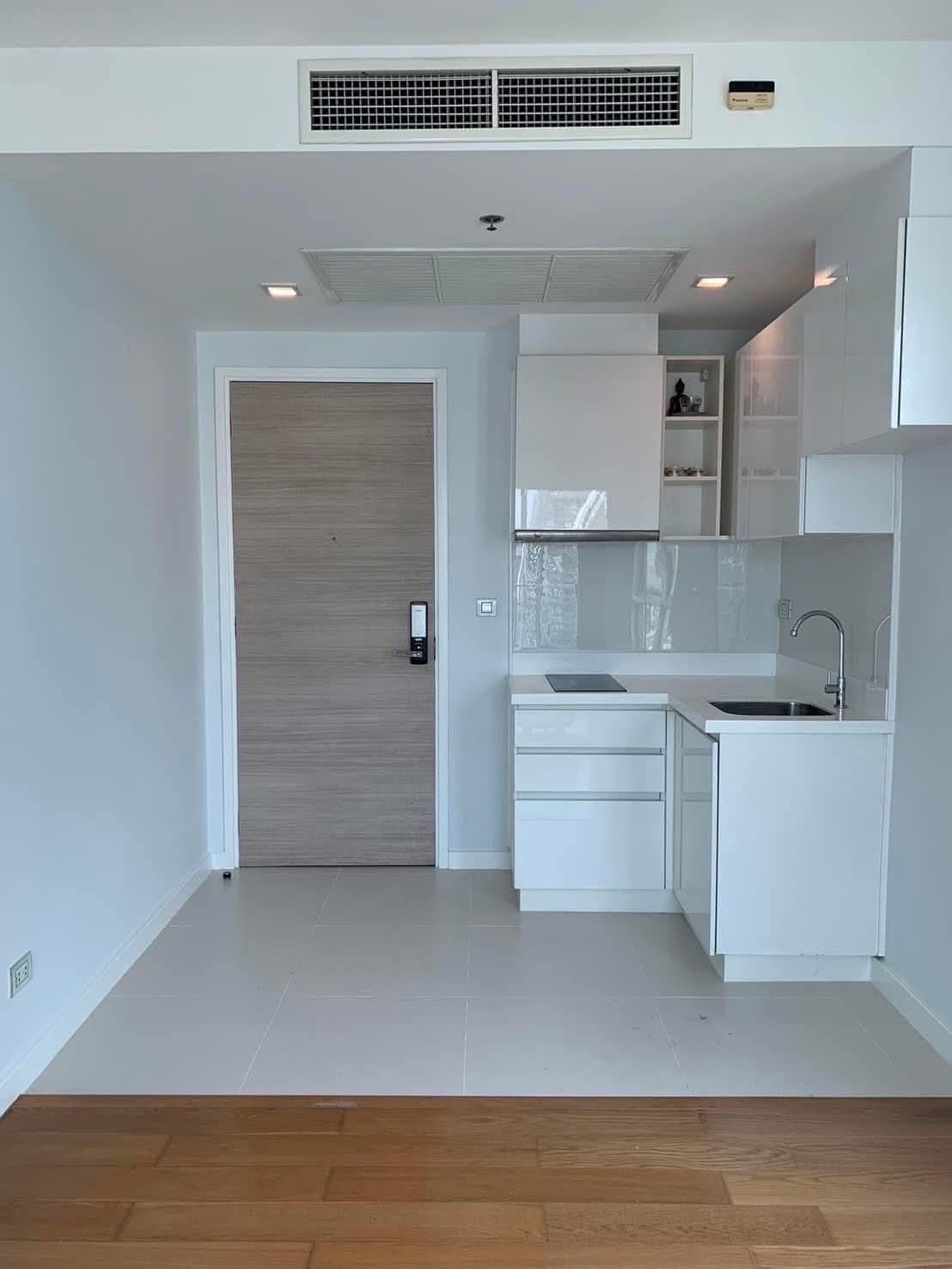 For SaleCondoRatchathewi,Phayathai : 🔥 Condo for sale, big room, rare position, the best price in the project! 🔥Condolette Ize Ratchathewi 41.17 sq.m., 1 bedroom, 1 bathroom, special price 5.6 million baht 💰 negotiable price True, can talk!