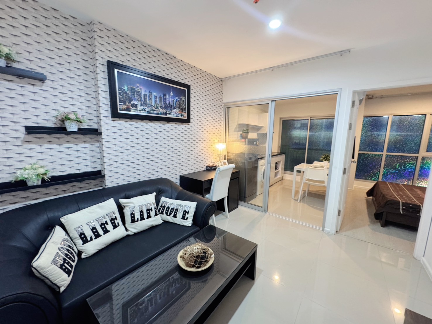 ให้เช่าคอนโด : RENT !! Condo Aspire, MRT Rama 9, 1 Bed, Bl. A, Fl. 2, Area 32 sq.m., Rent 15,000 Baht