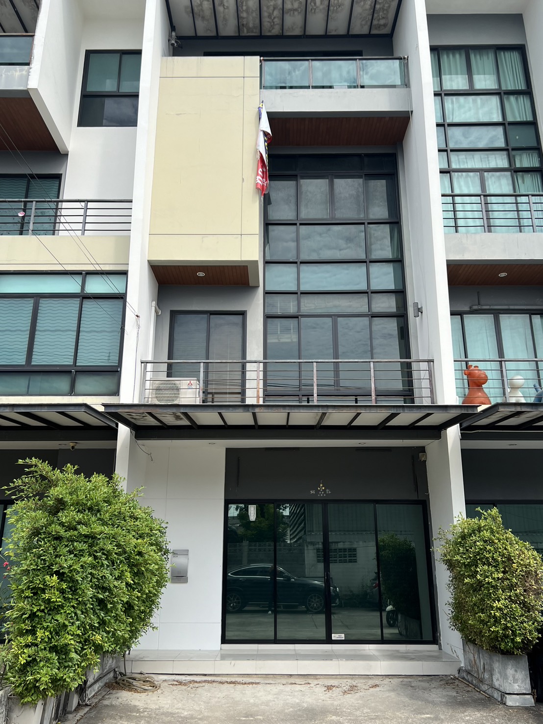 For RentHome OfficeKaset Nawamin,Ladplakao : Rental of Work Add Life Soi Nawamin 36 Work@Life, 4 -story home office, 5.20 meters wide