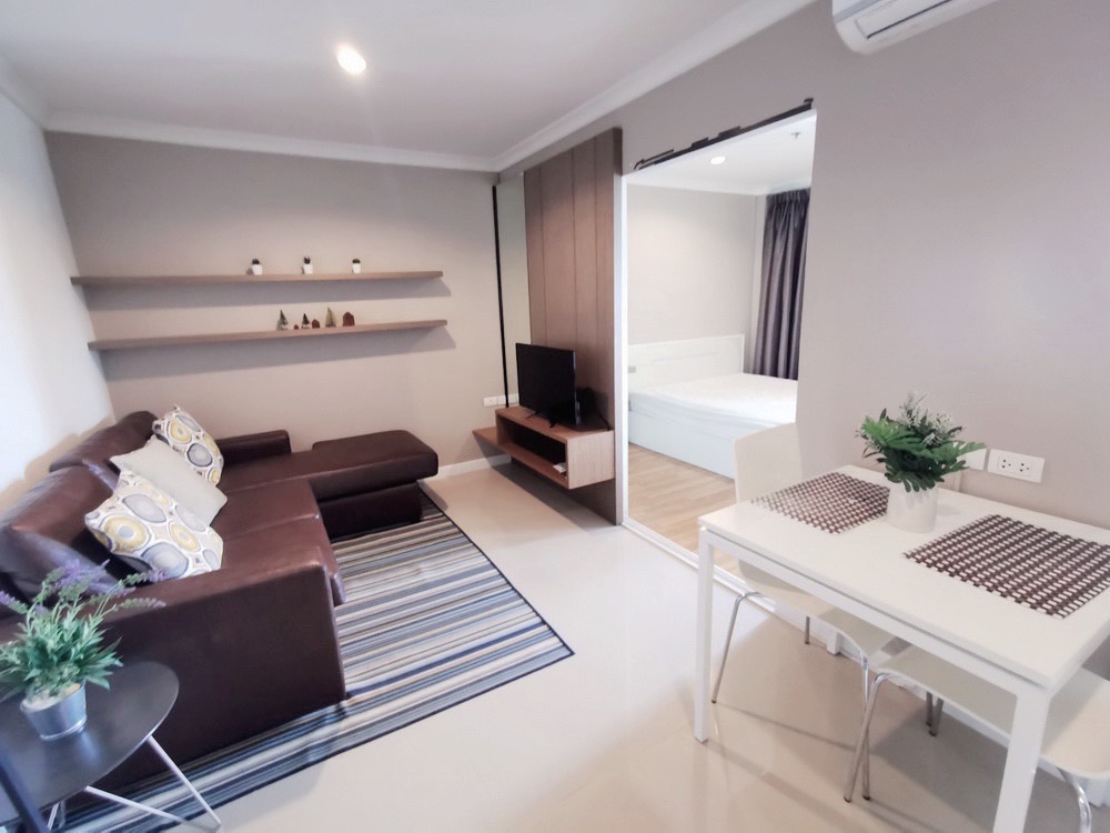 For RentCondoRama9, Petchburi, RCA : RENT !! Condo Lumpini Place, MRT Rama 9, 1 Bed, Tower B, Floor 20, 37 sq.m., 15,000.-