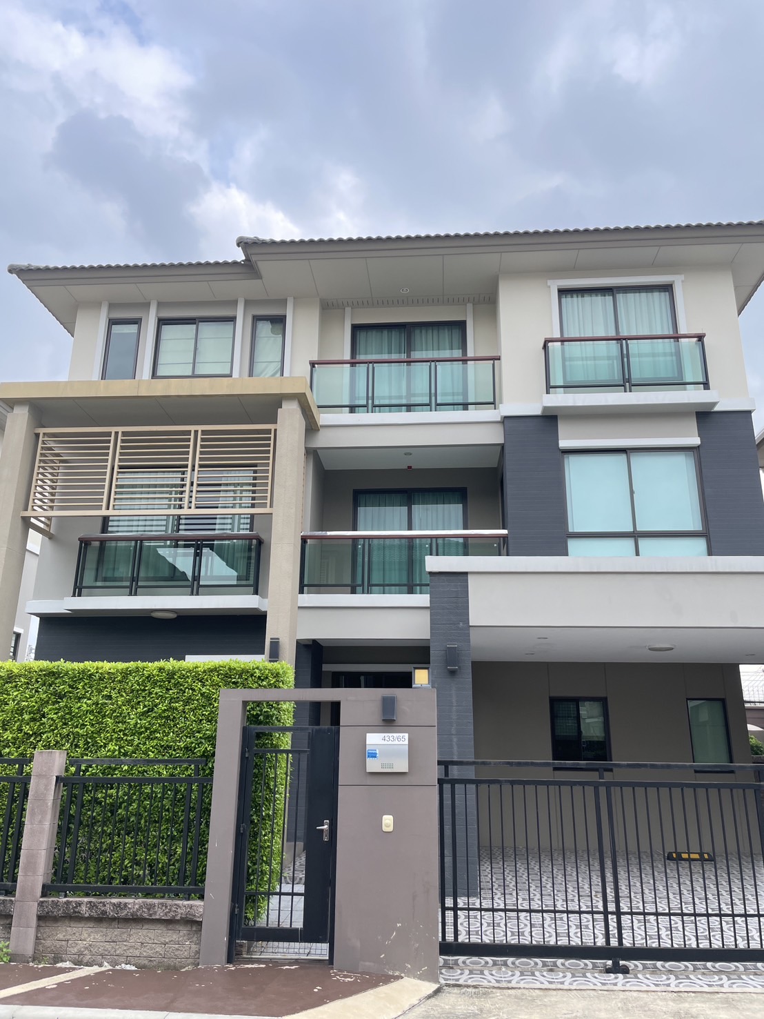 For RentHouseVipawadee, Don Mueang, Lak Si : 🔥 Rent a 3 -storey detached house, Passorn Songprapha Don Mueang Project Build in furniture and electrical appliances Ready to stay immediately