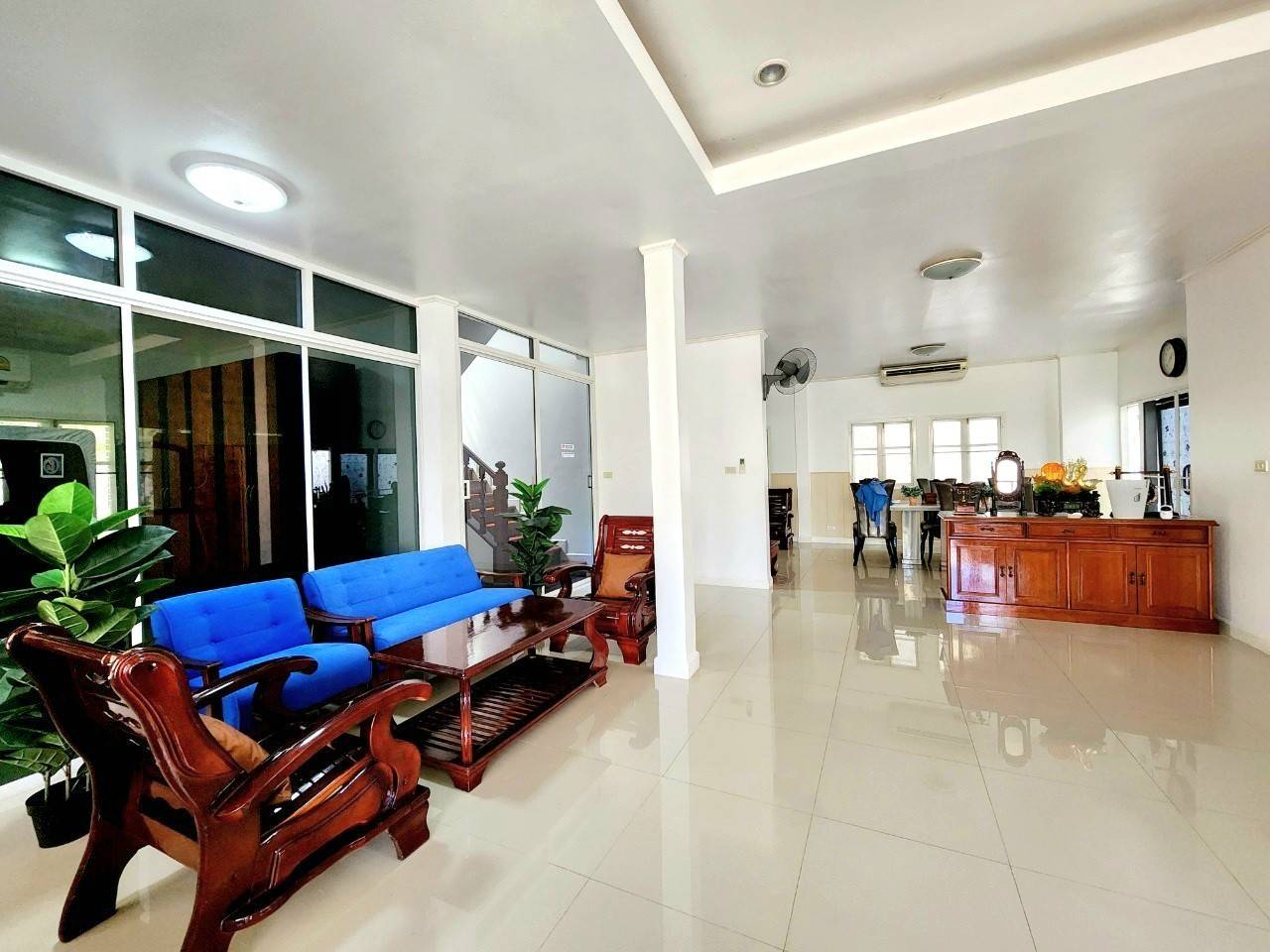 For RentHouseNonthaburi, Bang Yai, Bangbuathong : Rent a large detached house, villa style Near Central Westgate