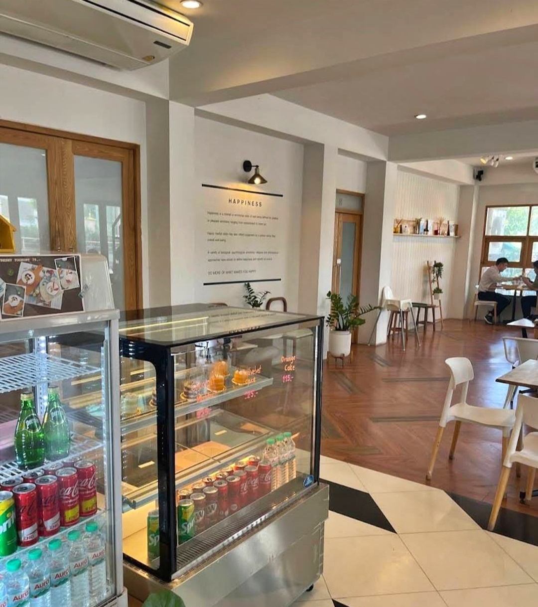 For LeaseholdRetail SpaceRama 2, Bang Khun Thian : Lease the cafe-food next to Rama 2 Road, near Central, a large shop, very beautiful, with parking